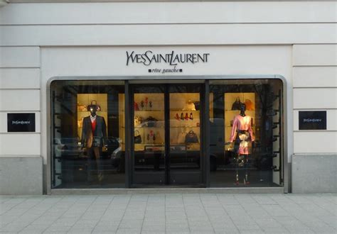 ysl kudamm|Shopping at Kurfürstendamm .